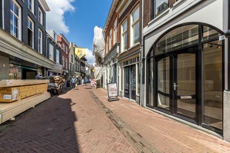 WinkelruimteaanHoogstraat 54<br/> inSchiedam WinkelruimteaanHoogstraat 54<br/> inSchiedam