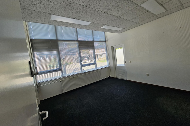 BedrijfsruimteaanNijverheidsstraat 16<br/> inEmmen