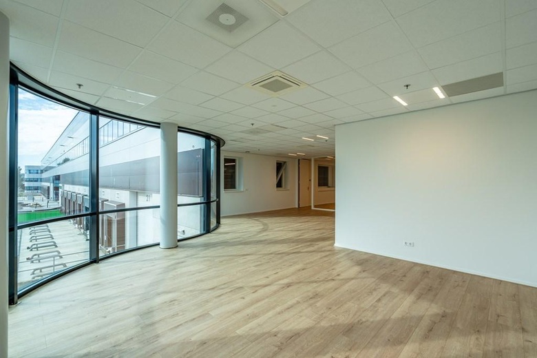 BedrijfsruimteaanVan Riemsdijkweg 57<br/> inRotterdam