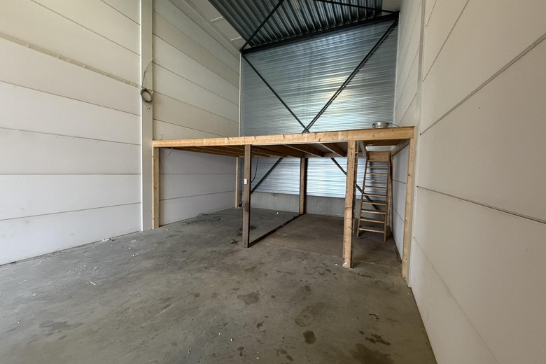 BedrijfsruimteaanProduktiestraat 77<br/> inVlaardingen