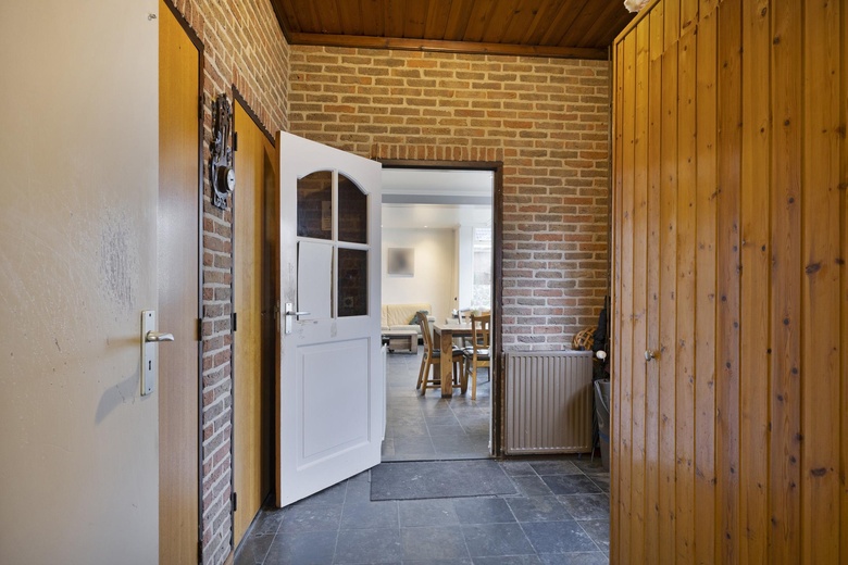 BedrijfsruimteaanDorpsstraat 11<br/> inVorden