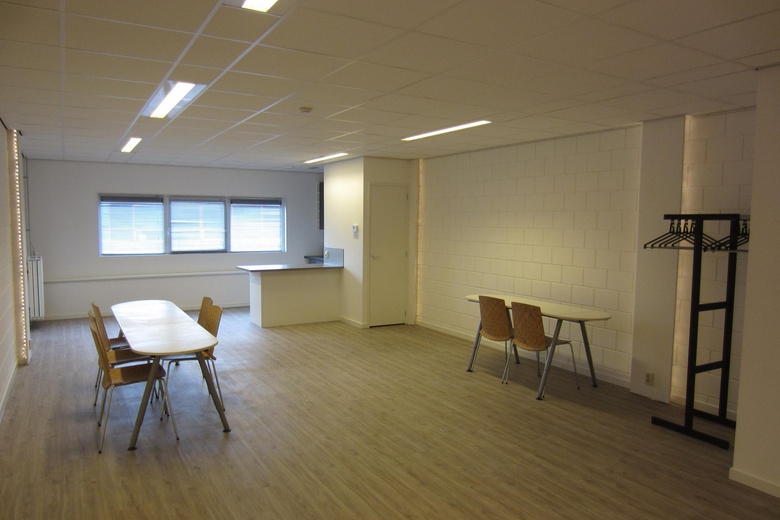 BedrijfsruimteaanDaltonstraat 37<br/> inZwijndrecht