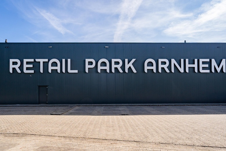 WinkelruimteaanVenlosingel 21<br/> inArnhem WinkelruimteaanVenlosingel 21<br/> inArnhem