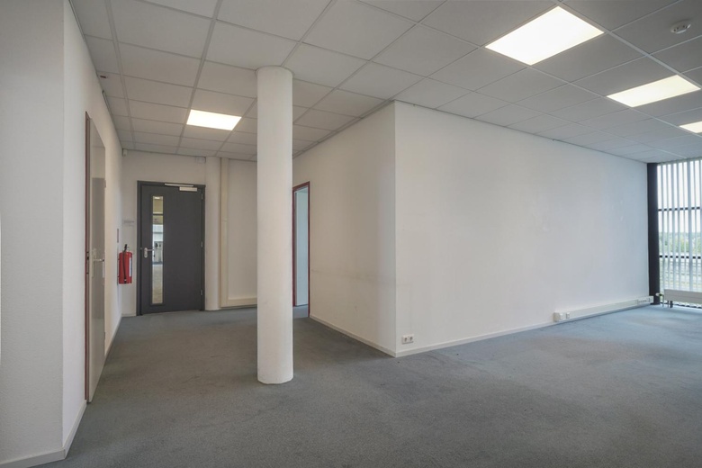 KantoorruimteaanKubus 70<br/> inSliedrecht