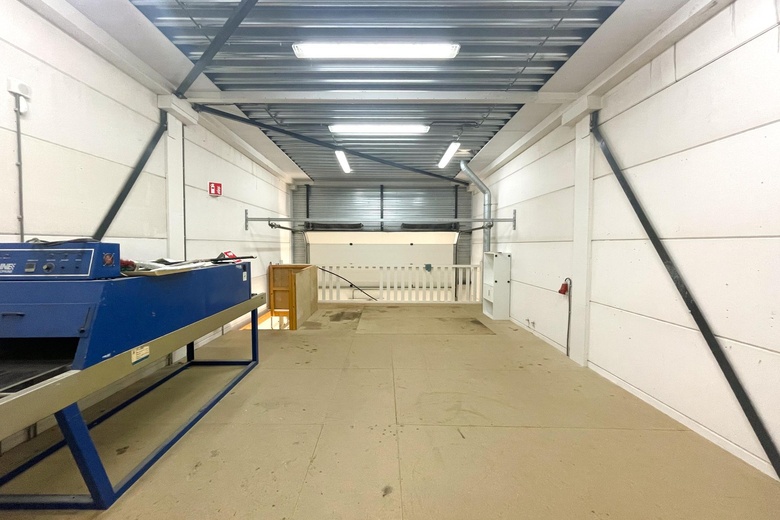 BedrijfsruimteaanNobelstraat 33 11<br/> inHarderwijk BedrijfsruimteaanNobelstraat 33 11<br/> inHarderwijk