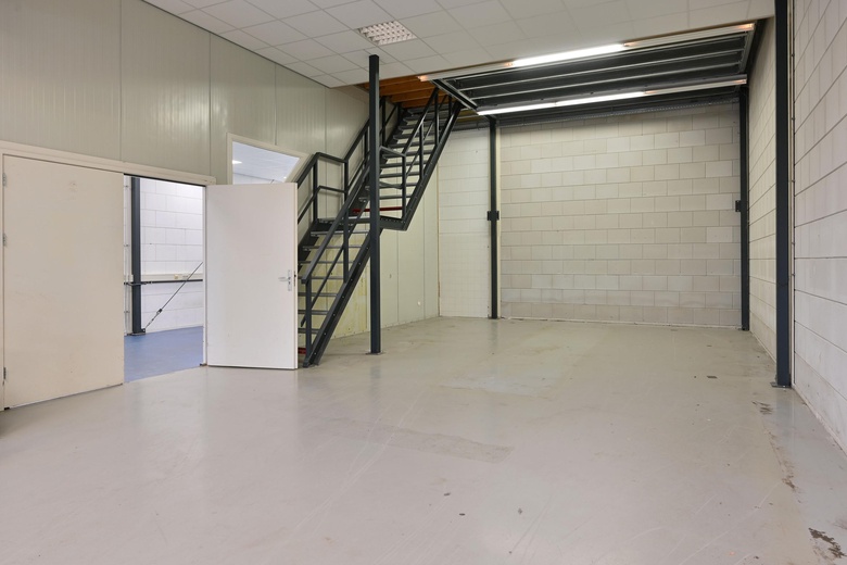 BedrijfsruimteaanRokerijweg 4 a<br/> inHuizen