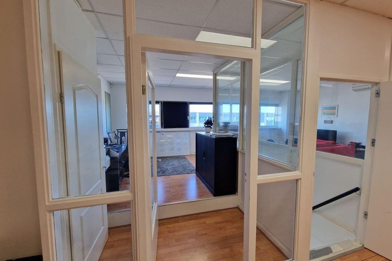 BedrijfsruimteaanOndernemingsweg 106<br/> inUithoorn