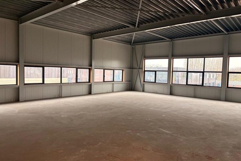 BedrijfsruimteaanOverspoor 47 B<br/> inNibbixwoud