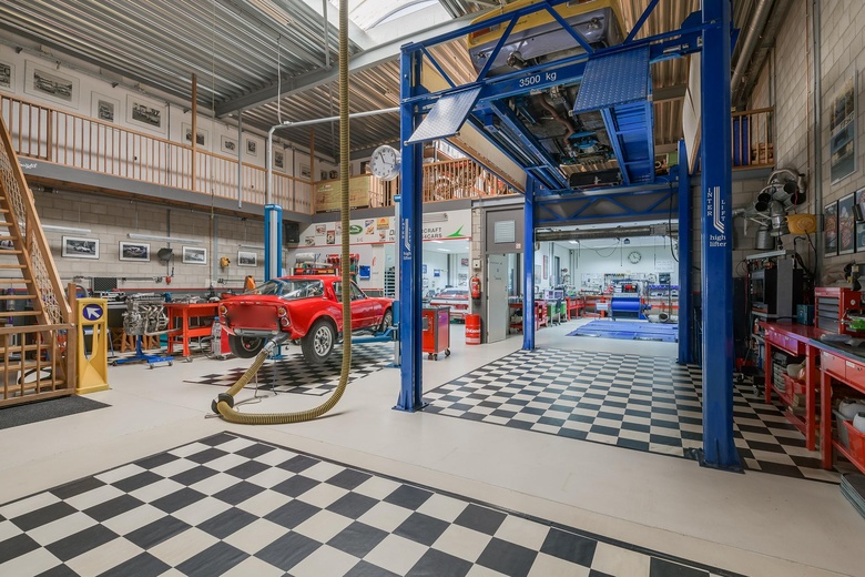 BedrijfsruimteaanMercatorstraat 13 03<br/> inLichtenvoorde BedrijfsruimteaanMercatorstraat 13 03<br/> inLichtenvoorde