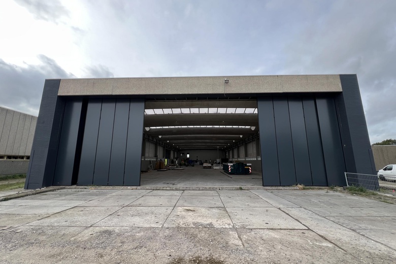BedrijfsruimteaanLindtsedijk 14 C<br/> inZwijndrecht BedrijfsruimteaanLindtsedijk 14 C<br/> inZwijndrecht