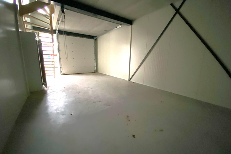 BedrijfsruimteaanVlotbrugweg 13 H<br/> inAlmere BedrijfsruimteaanVlotbrugweg 13 H<br/> inAlmere