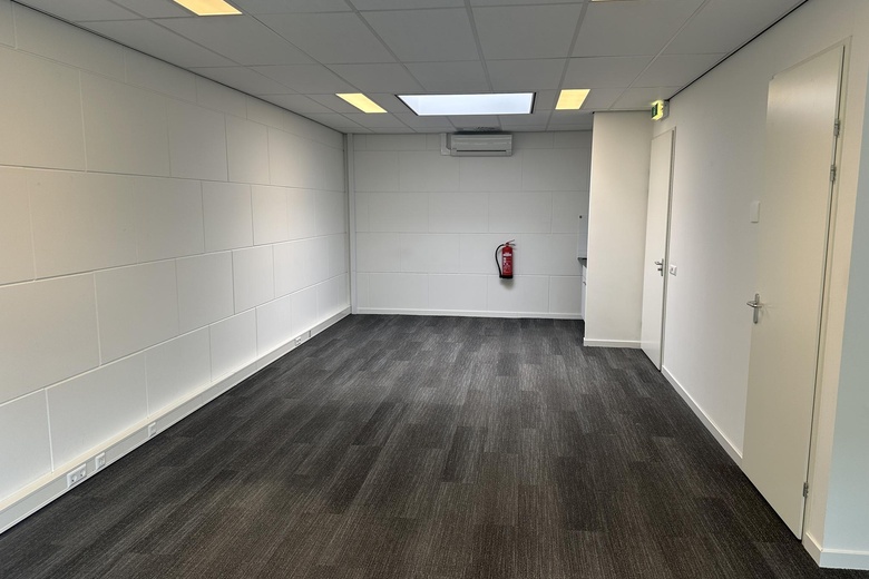 KantoorruimteaanA. van Leeuwenhoekweg 38 A 6<br/> inAlphen aan den Rijn