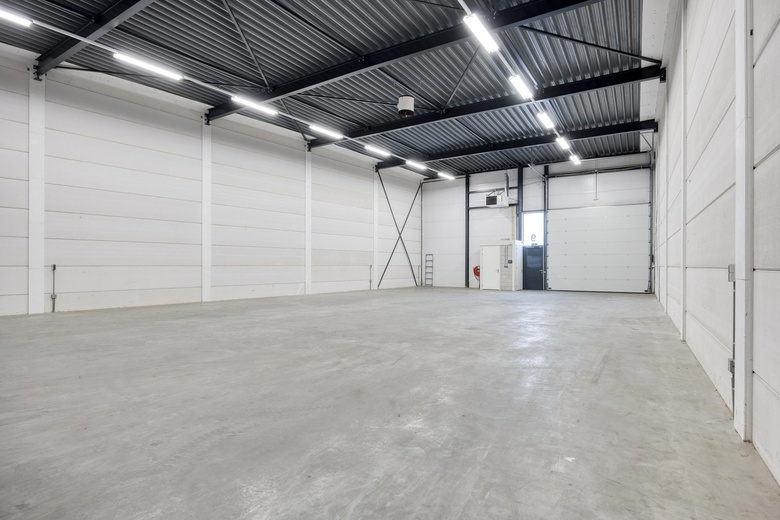 BedrijfsruimteaanVan Coulsterweg 9<br/> inAlblasserdam