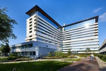 Bekijk foto 1 van eenheid 1 aan de Louwesweg 6 in Amsterdam