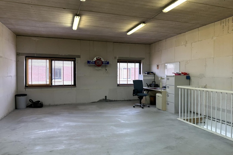 BedrijfsruimteaanParallelweg 23<br/> inVolendam