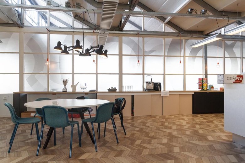 KantoorruimteaanOverschieseweg 34<br/> inRotterdam KantoorruimteaanOverschieseweg 34<br/> inRotterdam