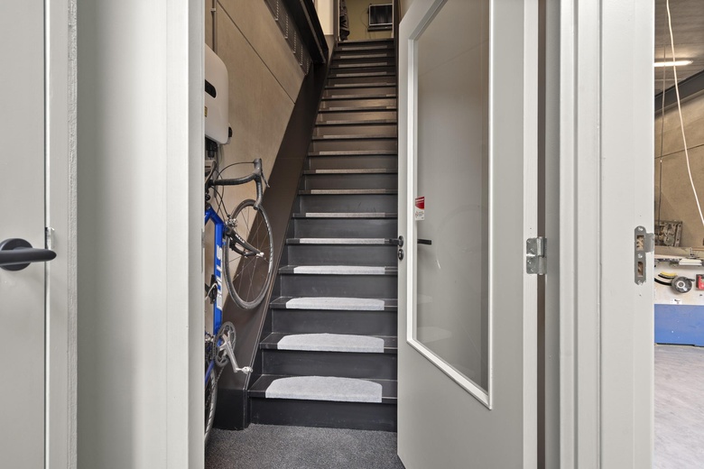 BedrijfsruimteaanIndustrieweg Oost 9<br/> inElst