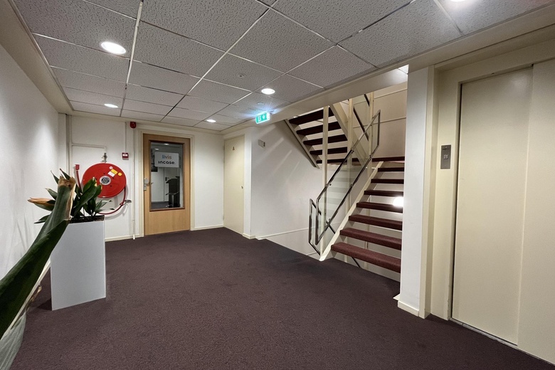 KantoorruimteaanIndustrieweg 10 a<br/> inMaarssen KantoorruimteaanIndustrieweg 10 a<br/> inMaarssen