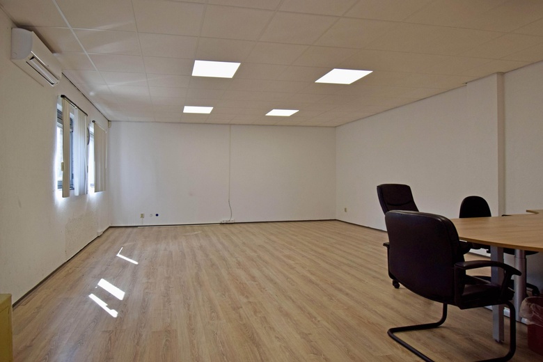 BedrijfsruimteaanHet Tasveld 9<br/> inHendrik-Ido-Ambacht