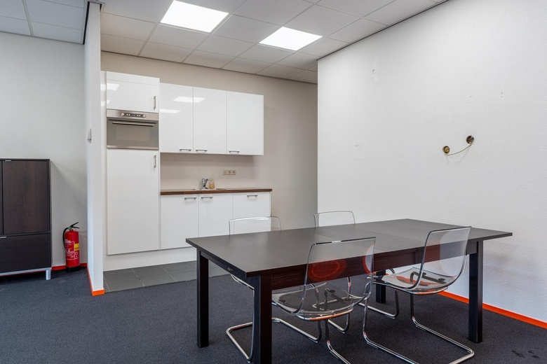 KantoorruimteaanVierlinghstraat 49 a 4<br/> inWerkendam KantoorruimteaanVierlinghstraat 49 a 4<br/> inWerkendam