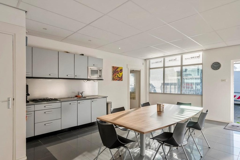 BedrijfsruimteaanKamperfoelie 1 A<br/> inVeenendaal