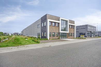 Bekijk foto 2 van Azielaan 5 h Bekijk foto 2 van Azielaan 5 h