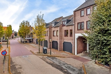 Bekijk foto 2 van Dorpstraat 69 Bekijk foto 2 van Dorpstraat 69