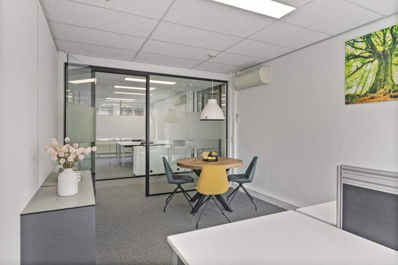 KantoorruimteaanBosscheweg 42<br/> inBerkel-Enschot KantoorruimteaanBosscheweg 42<br/> inBerkel-Enschot