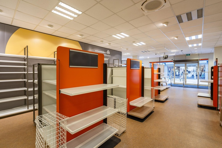 WinkelruimteaanOostermeent-West 9<br/> inHuizen WinkelruimteaanOostermeent-West 9<br/> inHuizen