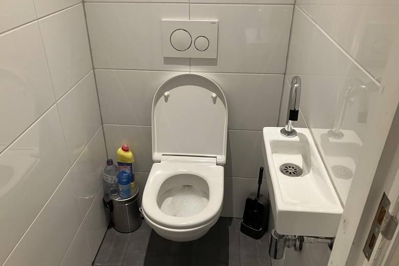 BedrijfsruimteaanPeppelkade 15 a<br/> inHouten