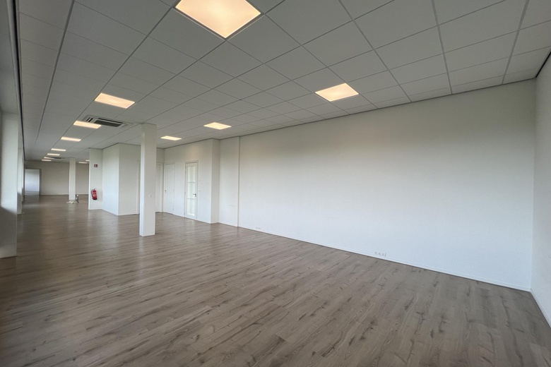 KantoorruimteaanLindtsedijk 88 D<br/> inZwijndrecht KantoorruimteaanLindtsedijk 88 D<br/> inZwijndrecht