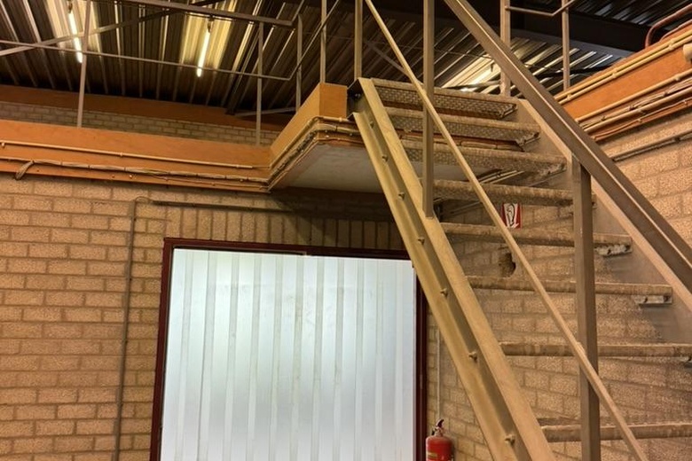 BedrijfsruimteaanHofdwarsweg 20<br/> inGeleen