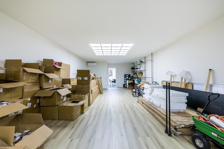 WinkelruimteaanBergse Dorpsstraat 71<br/> inRotterdam WinkelruimteaanBergse Dorpsstraat 71<br/> inRotterdam