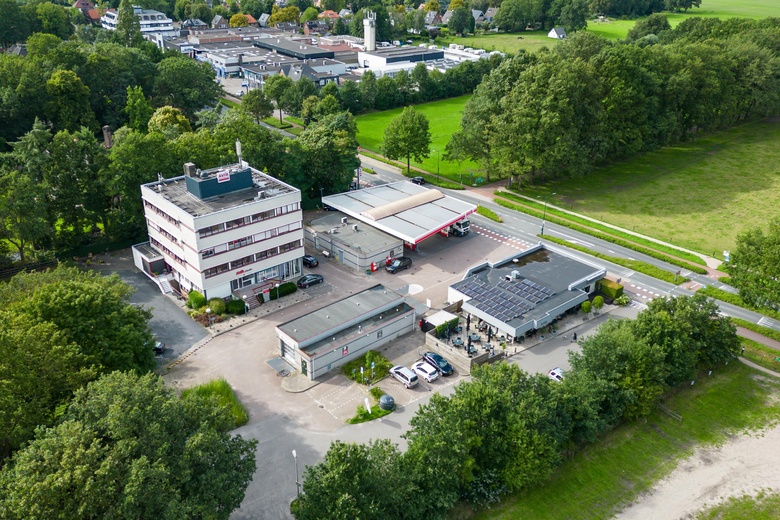Bekijk foto Kantoorruimte aan de Birkstraat 108 in Soest Bekijk foto Kantoorruimte aan de Birkstraat 108 in Soest