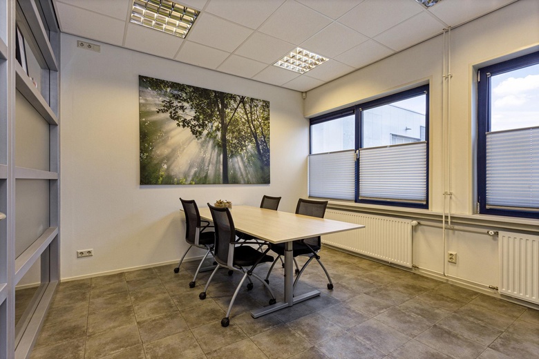 KantoorruimteaanCelsiusweg 18 e<br/> inElst KantoorruimteaanCelsiusweg 18 e<br/> inElst