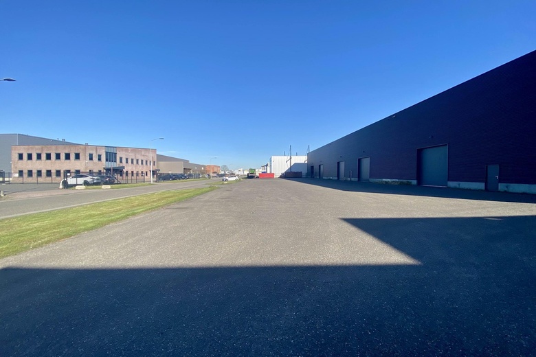 BedrijfsruimteaanVijzelweg 19<br/> inWaalwijk BedrijfsruimteaanVijzelweg 19<br/> inWaalwijk