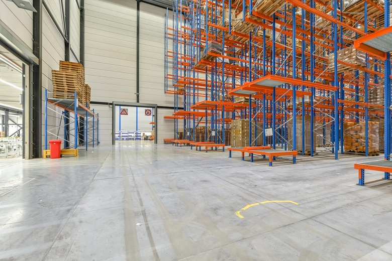 BedrijfsruimteaanDe Loetenweg 2<br/> inAmstelveen BedrijfsruimteaanDe Loetenweg 2<br/> inAmstelveen