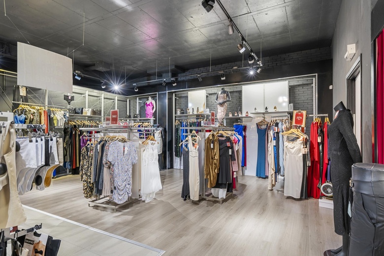 WinkelruimteaanRijnstraat 48<br/> inArnhem WinkelruimteaanRijnstraat 48<br/> inArnhem