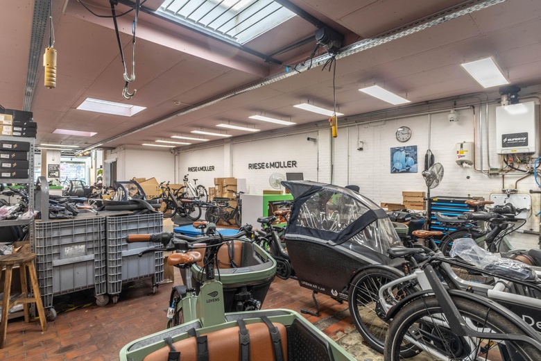 WinkelruimteaanBilderdijkstraat 174 - 176<br/> inAmsterdam