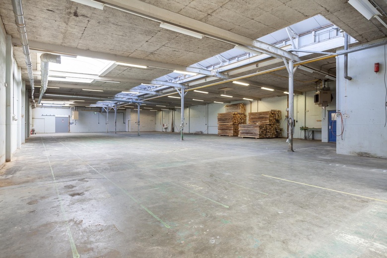 BedrijfsruimteaanMaarten Schoutenstraat 10<br/> inWaddinxveen BedrijfsruimteaanMaarten Schoutenstraat 10<br/> inWaddinxveen