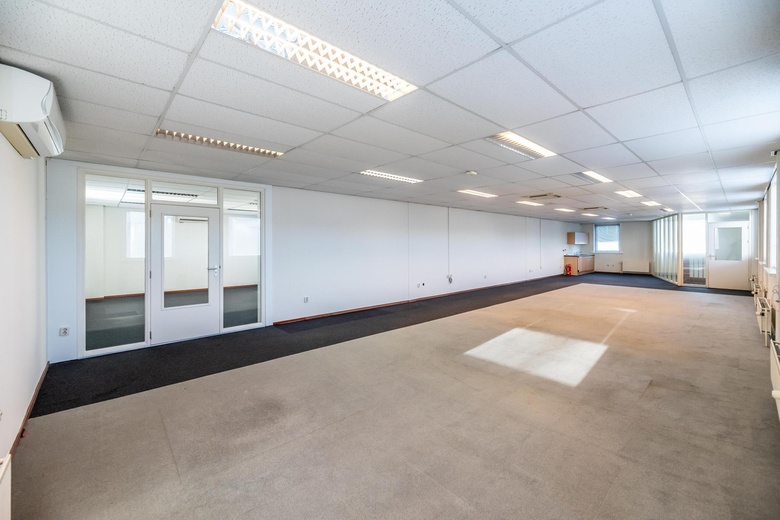 KantoorruimteaanBeatrixhaven 8 b<br/> inWerkendam KantoorruimteaanBeatrixhaven 8 b<br/> inWerkendam