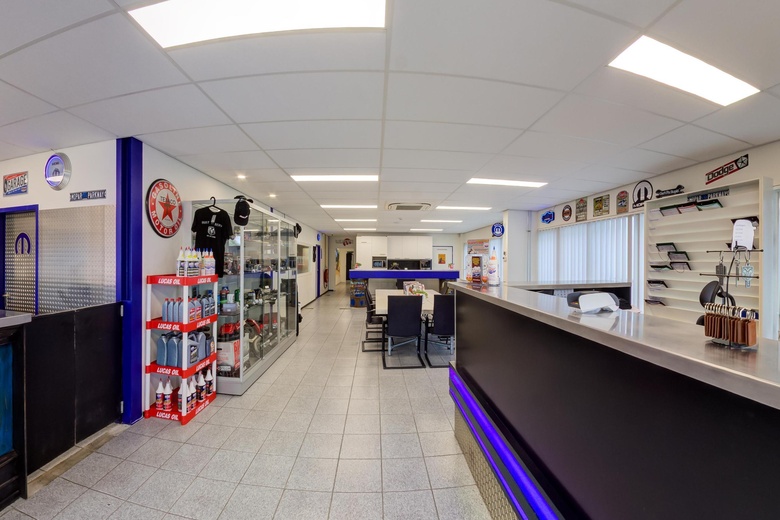 BedrijfsruimteaanFokkerstraat 475<br/> inSchiedam BedrijfsruimteaanFokkerstraat 475<br/> inSchiedam
