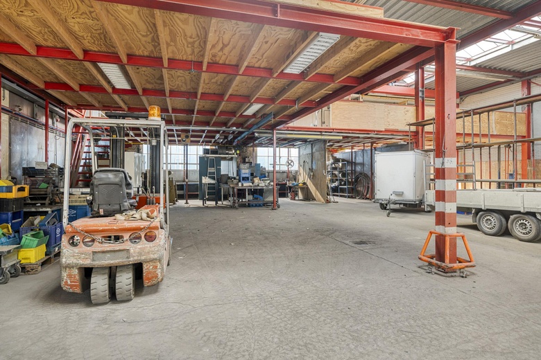 BedrijfsruimteaanIndustrieweg 2 E<br/> inMaassluis BedrijfsruimteaanIndustrieweg 2 E<br/> inMaassluis
