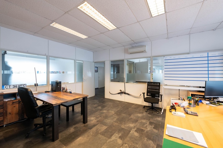 BedrijfsruimteaanNachtschadestraat 16<br/> inRotterdam