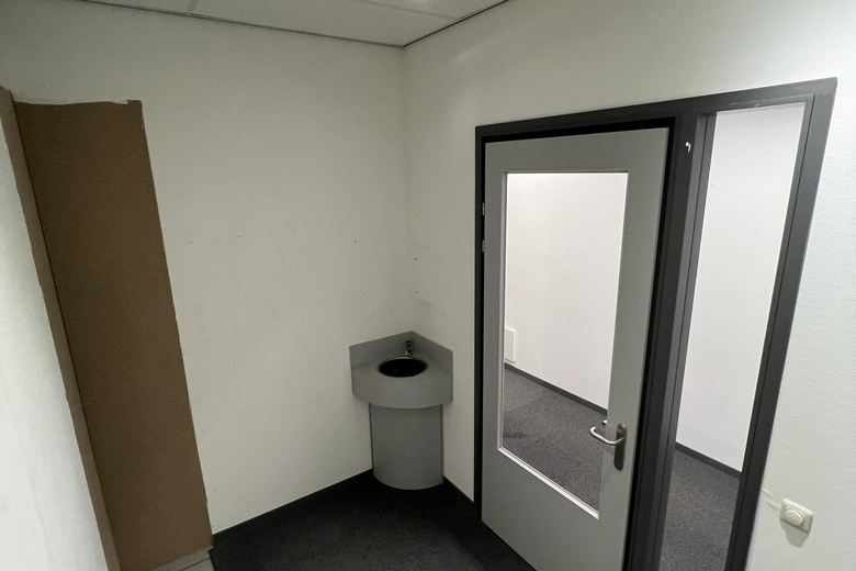 WinkelruimteaanSpoorstraat 30 A<br/> inDen Helder WinkelruimteaanSpoorstraat 30 A<br/> inDen Helder