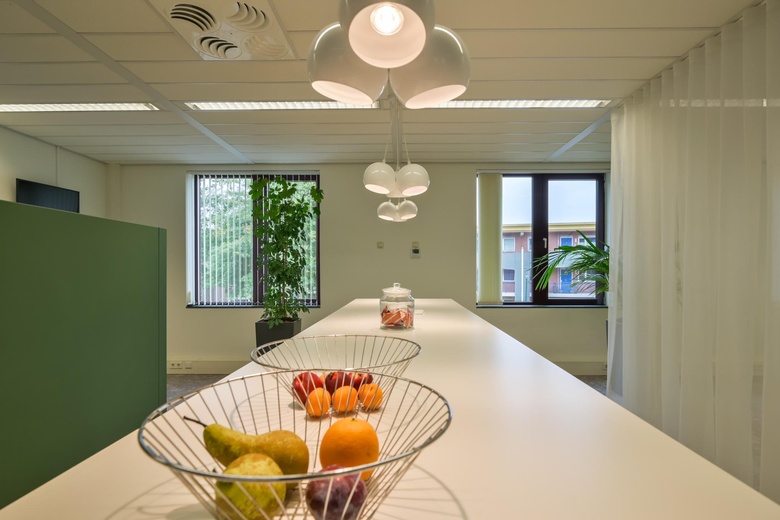 KantoorruimteaanDe Bouw 87 - 89<br/> inHouten KantoorruimteaanDe Bouw 87 - 89<br/> inHouten