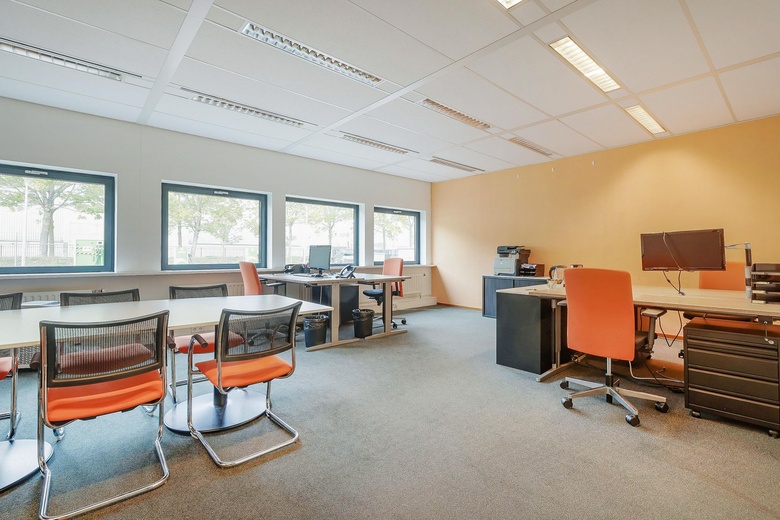 BedrijfsruimteaanCapronilaan 6<br/> inSchiphol-Rijk