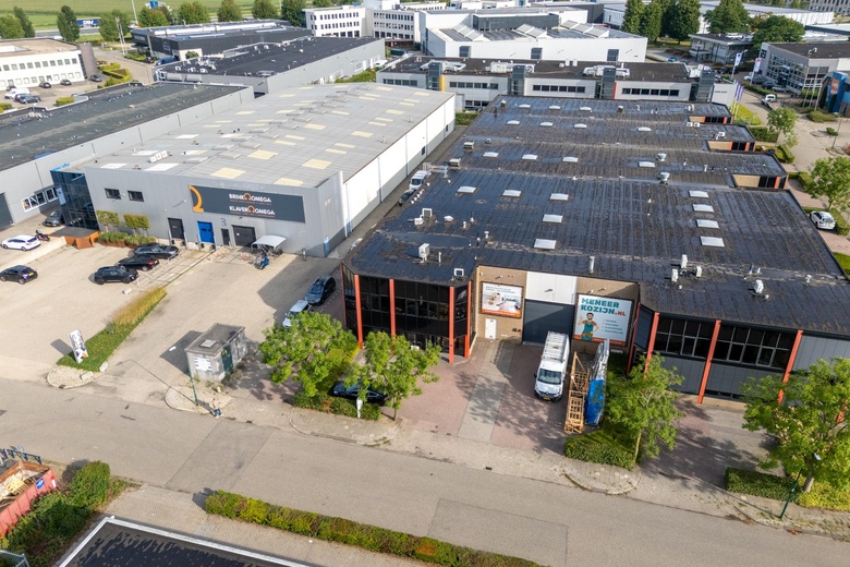 BedrijfsruimteaanWilgenkade 1<br/> inHouten