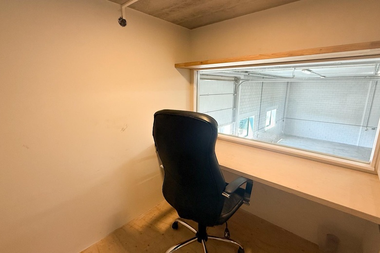 BedrijfsruimteaanDucaatstraat 28<br/> inZaandam BedrijfsruimteaanDucaatstraat 28<br/> inZaandam