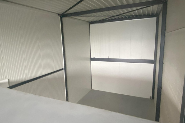 BedrijfsruimteaanExpeditieweg 22 08<br/> inBoven-Leeuwen BedrijfsruimteaanExpeditieweg 22 08<br/> inBoven-Leeuwen